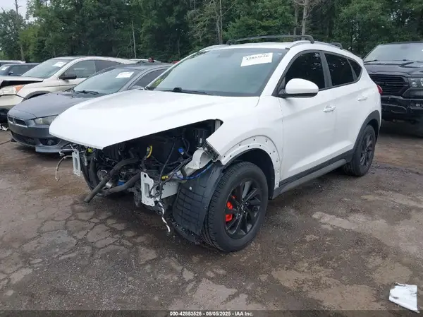 KM8J3CA49HU268737 2017 HYUNDAI TUCSON - Image 2