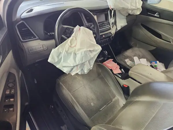 KM8J3CA49HU273372 2017 HYUNDAI TUCSON - Image 8