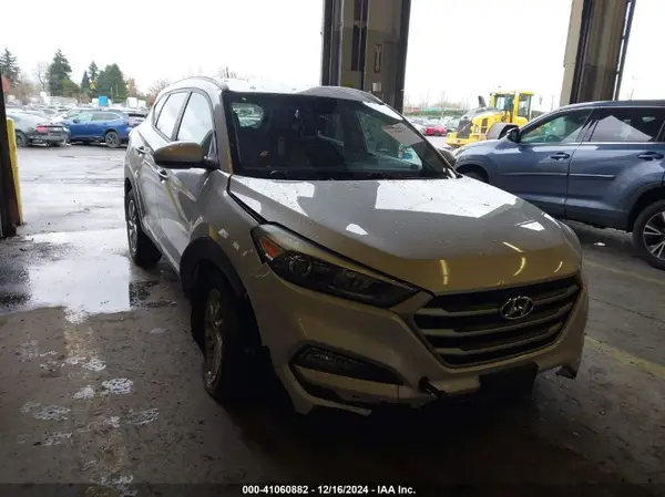 KM8J3CA49HU287840 2017 HYUNDAI TUCSON - Image 1