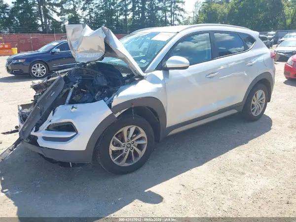 KM8J3CA49HU291922 2017 HYUNDAI TUCSON - Image 2
