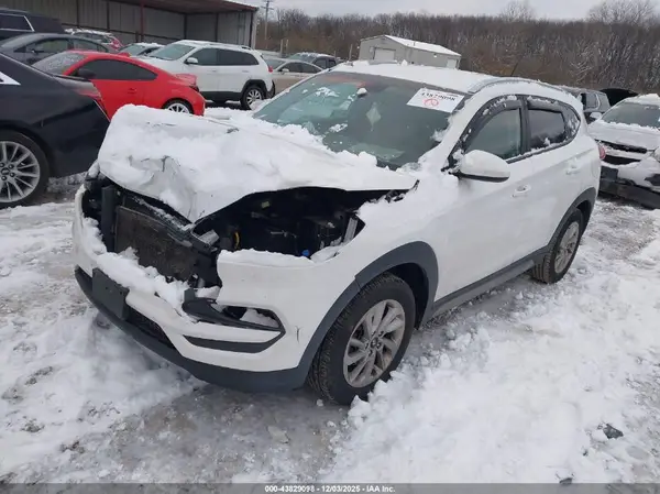 KM8J3CA49HU297459 2017 HYUNDAI TUCSON - Image 2