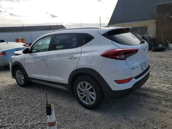 KM8J3CA49HU346823 2017 HYUNDAI TUCSON - Image 2