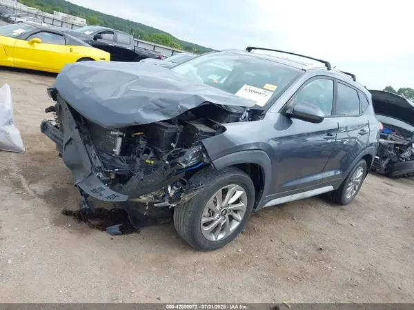 KM8J3CA49HU409600 2017 HYUNDAI TUCSON - Image 2