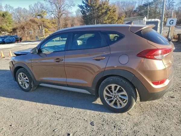 KM8J3CA49HU413985 2017 HYUNDAI TUCSON - Image 2