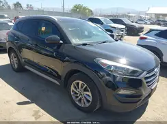 KM8J3CA49HU418586 2017 HYUNDAI TUCSON