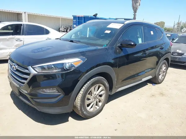 KM8J3CA49HU418586 2017 HYUNDAI TUCSON - Image 2