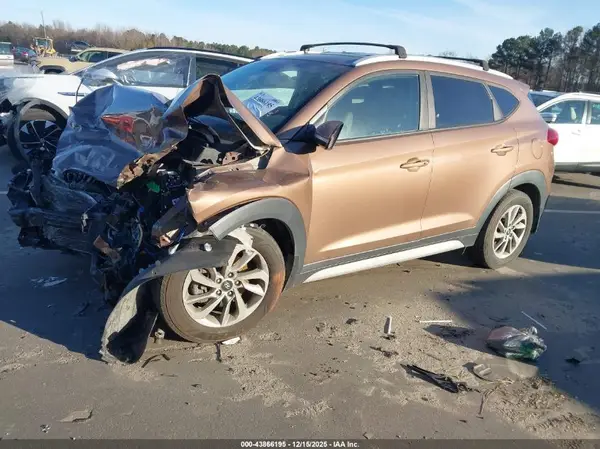 KM8J3CA49HU430298 2017 HYUNDAI TUCSON - Image 2