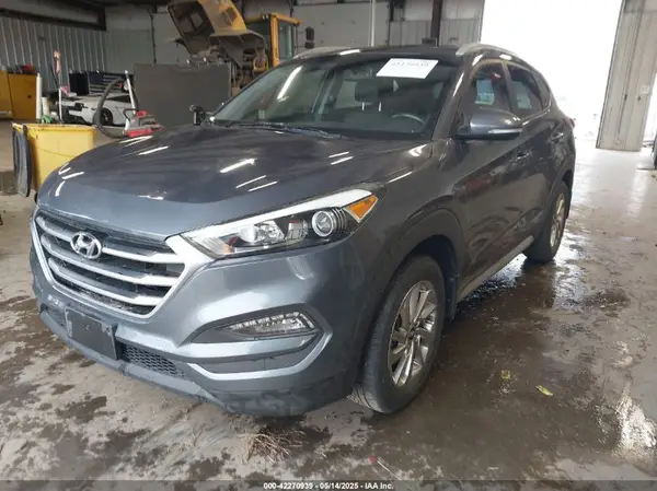 KM8J3CA49HU433024 2017 HYUNDAI TUCSON - Image 2
