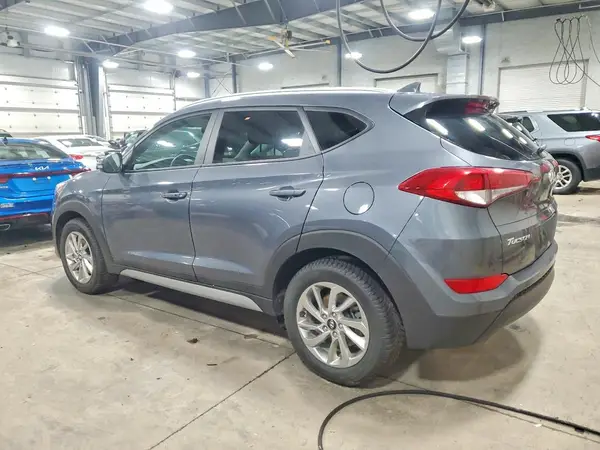 KM8J3CA49HU443200 2017 HYUNDAI TUCSON - Image 2
