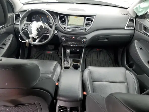 KM8J3CA49HU445934 2017 HYUNDAI TUCSON - Image 8