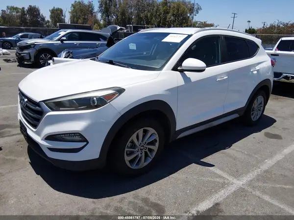 KM8J3CA49HU446565 2017 HYUNDAI TUCSON - Image 2