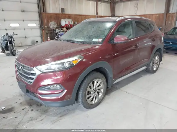 KM8J3CA49HU456447 2017 HYUNDAI TUCSON - Image 2