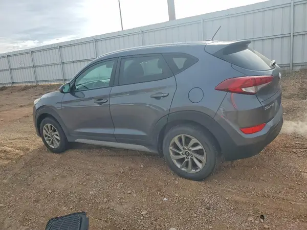 KM8J3CA49HU468632 2017 HYUNDAI TUCSON - Image 2