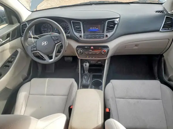 KM8J3CA49HU468632 2017 HYUNDAI TUCSON - Image 8