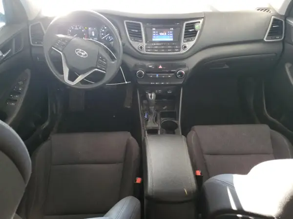 KM8J3CA49HU469750 2017 HYUNDAI TUCSON - Image 8