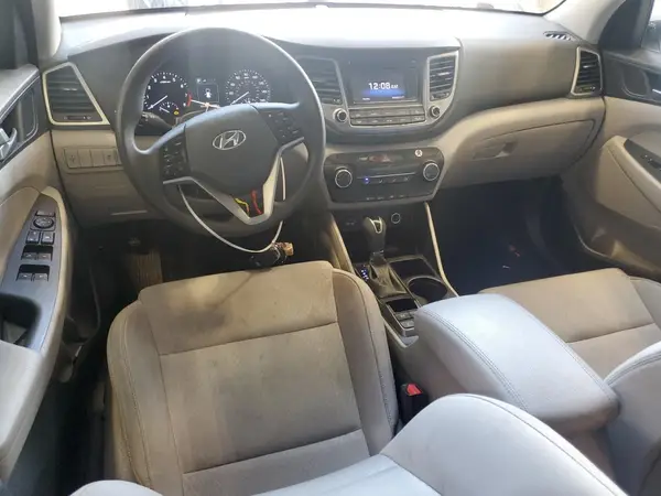 KM8J3CA49HU479694 2017 HYUNDAI TUCSON - Image 8