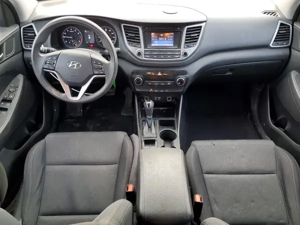 KM8J3CA49HU484992 2017 HYUNDAI TUCSON - Image 8