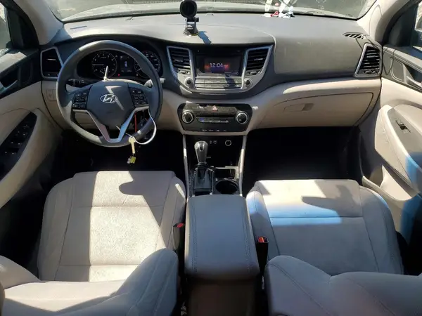 KM8J3CA49HU516050 2017 HYUNDAI TUCSON - Image 8
