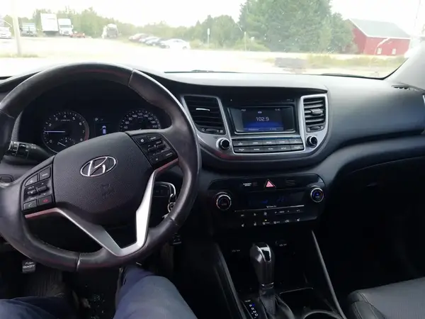 KM8J3CA49HU526657 2017 HYUNDAI TUCSON - Image 8