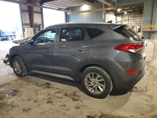 KM8J3CA49HU529977 2017 HYUNDAI TUCSON - Image 2