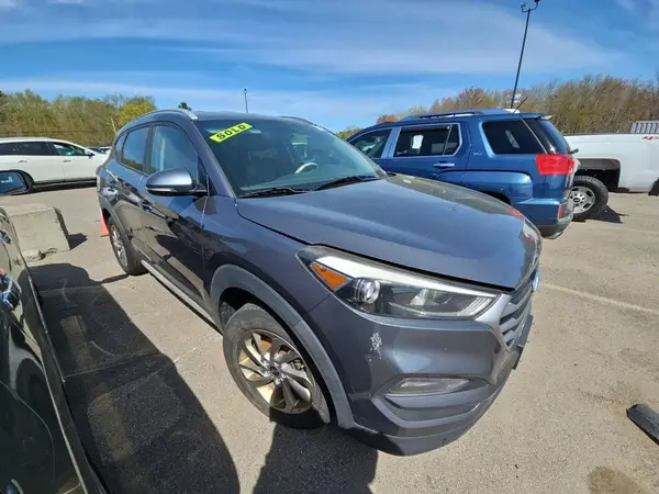KM8J3CA49HU532880 2017 HYUNDAI TUCSON - Image 1
