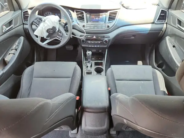 KM8J3CA49HU534323 2017 HYUNDAI TUCSON - Image 8