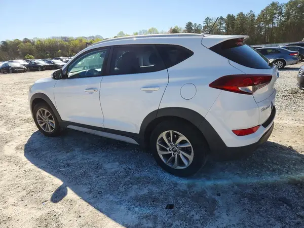 KM8J3CA49HU556757 2017 HYUNDAI TUCSON - Image 2