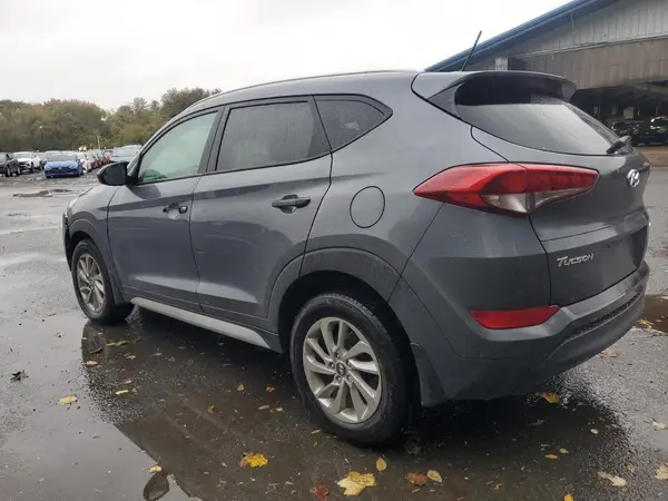 KM8J3CA49HU575177 2017 HYUNDAI TUCSON - Image 2