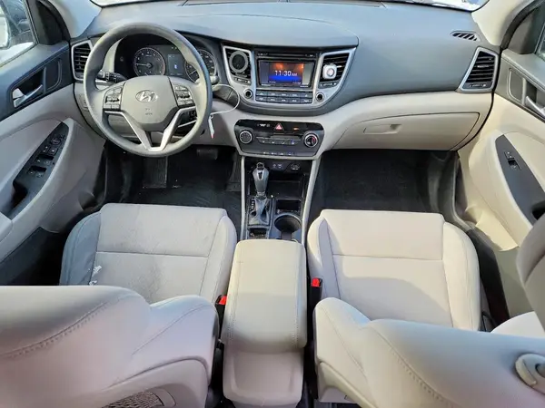 KM8J3CA49HU585868 2017 HYUNDAI TUCSON - Image 8