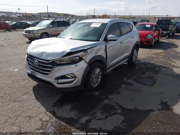 KM8J3CA49JU606644 2018 HYUNDAI TUCSON - Image 2