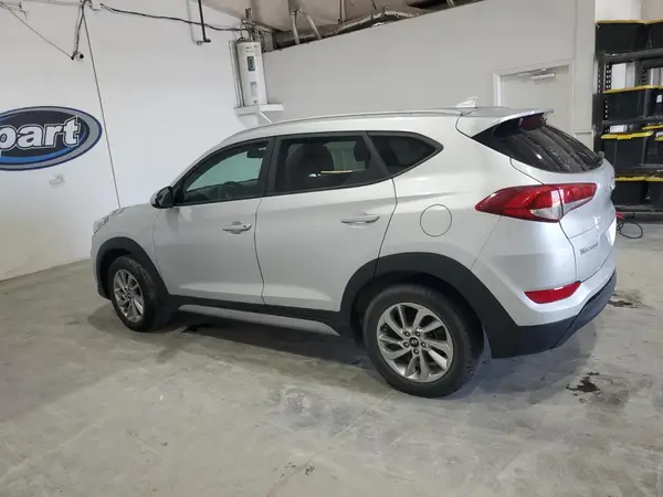 KM8J3CA49JU608135 2018 HYUNDAI TUCSON - Image 2