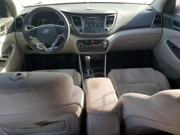 KM8J3CA49JU614405 2018 HYUNDAI TUCSON - Image 8