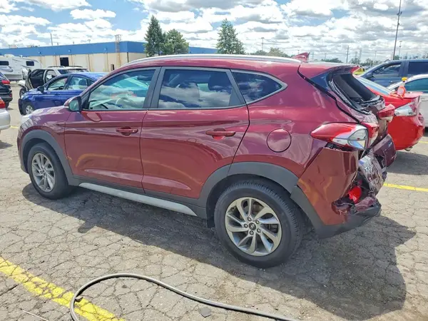 KM8J3CA49JU635447 2018 HYUNDAI TUCSON - Image 2