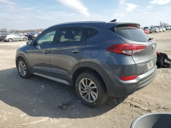 KM8J3CA49JU640714 2018 HYUNDAI TUCSON - Image 2