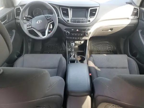 KM8J3CA49JU649574 2018 HYUNDAI TUCSON - Image 8
