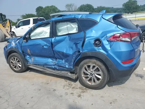 KM8J3CA49JU650403 2018 HYUNDAI TUCSON - Image 2