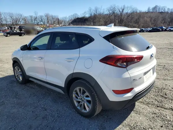 KM8J3CA49JU654516 2018 HYUNDAI TUCSON - Image 2