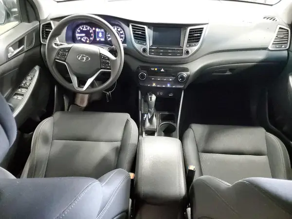 KM8J3CA49JU660414 2018 HYUNDAI TUCSON - Image 8
