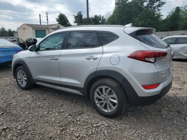 KM8J3CA49JU666925 2018 HYUNDAI TUCSON - Image 2