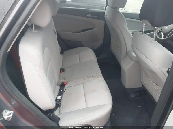 KM8J3CA49JU680095 2018 HYUNDAI TUCSON - Image 8