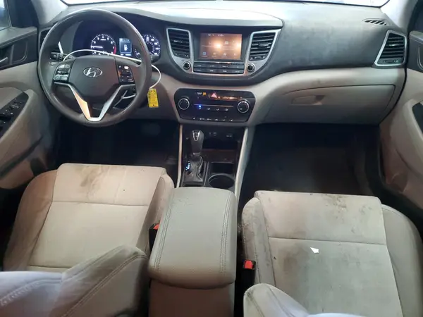 KM8J3CA49JU688374 2018 HYUNDAI TUCSON - Image 8