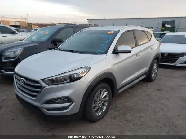 KM8J3CA49JU689606 2018 HYUNDAI TUCSON - Image 2