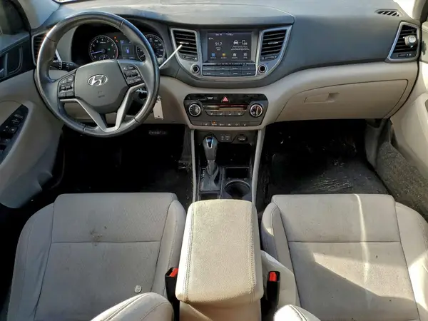 KM8J3CA49JU713550 2018 HYUNDAI TUCSON - Image 8