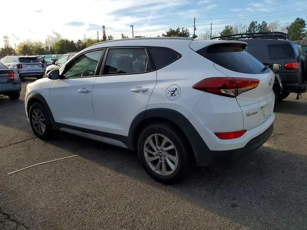 KM8J3CA49JU714830 2018 HYUNDAI TUCSON - Image 2