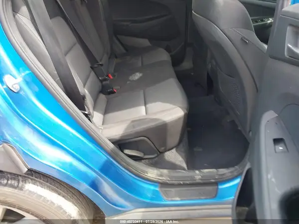 KM8J3CA49JU735547 2018 HYUNDAI TUCSON - Image 8