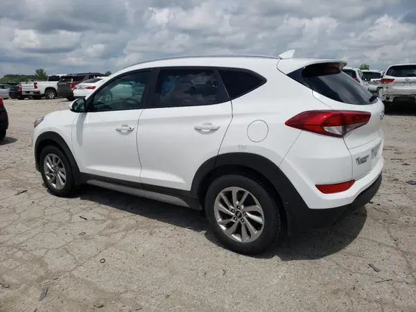 KM8J3CA49JU744796 2018 HYUNDAI TUCSON - Image 2