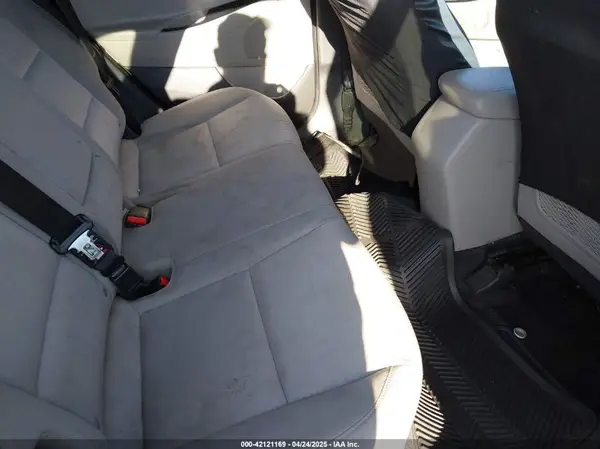 KM8J3CA49JU747973 2018 HYUNDAI TUCSON - Image 8