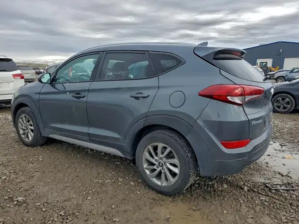 KM8J3CA49JU748962 2018 HYUNDAI TUCSON - Image 2