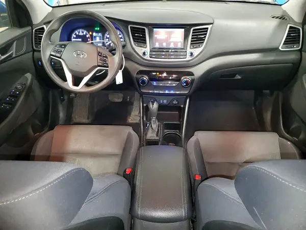 KM8J3CA49JU775188 2018 HYUNDAI TUCSON - Image 8