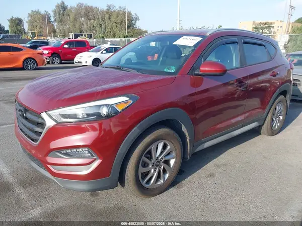 KM8J3CA49JU783081 2018 HYUNDAI TUCSON - Image 2